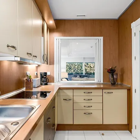 Apartment About Marina Mariola